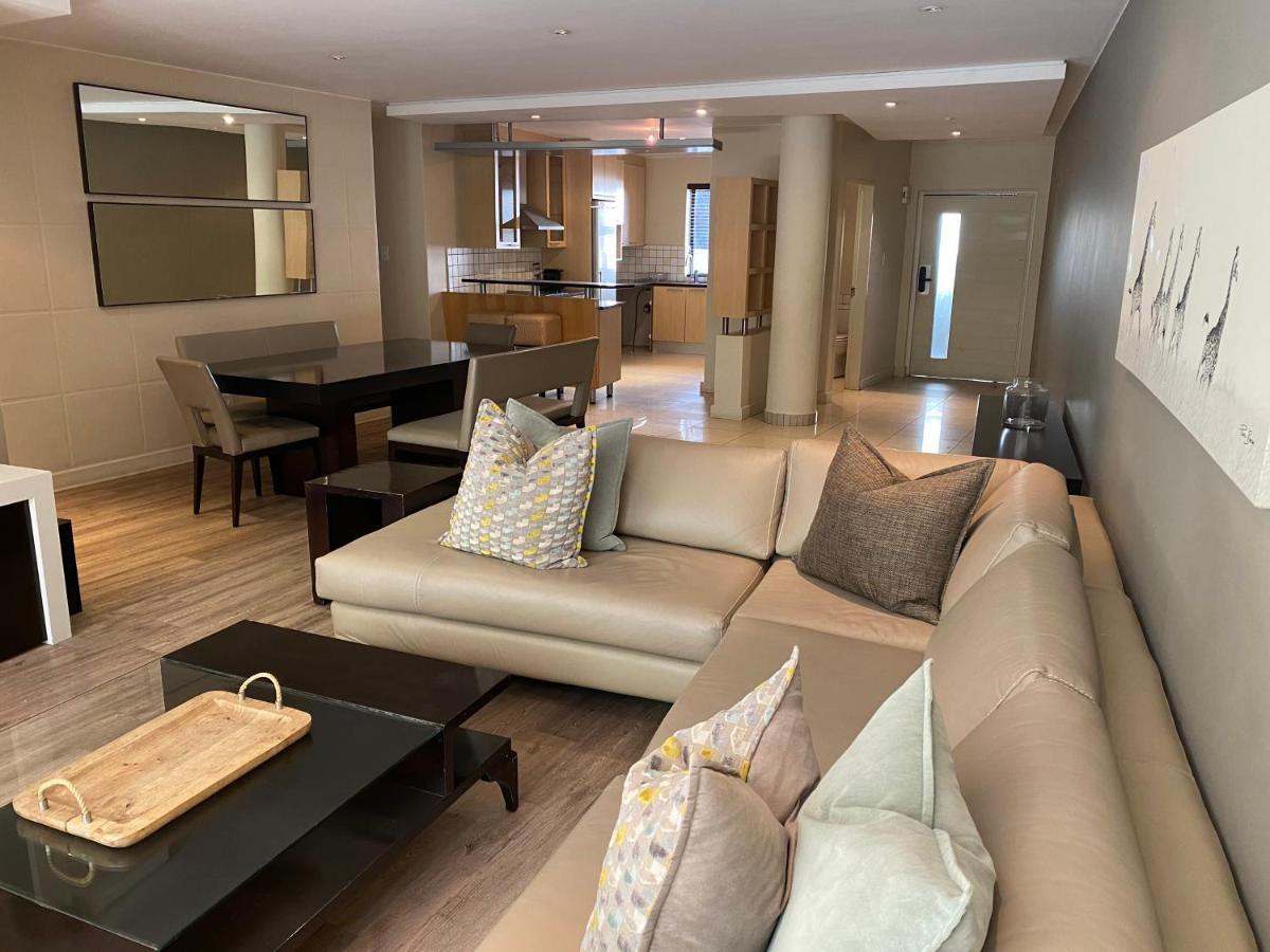 Zuri Residences At Ten Degrees Johannesburg Bagian luar foto