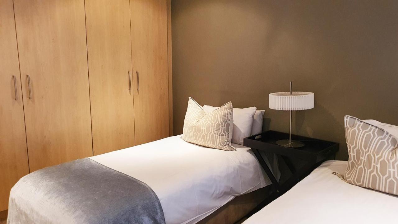 Zuri Residences At Ten Degrees Johannesburg Bagian luar foto