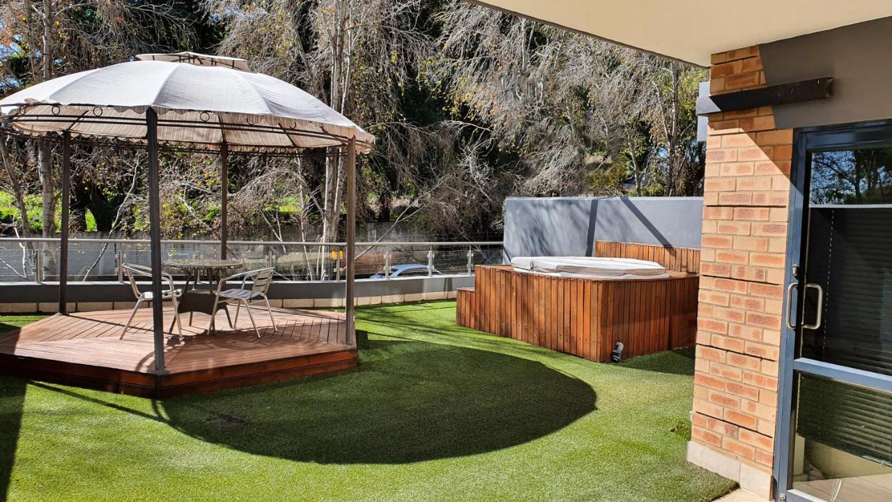 Zuri Residences At Ten Degrees Johannesburg Bagian luar foto