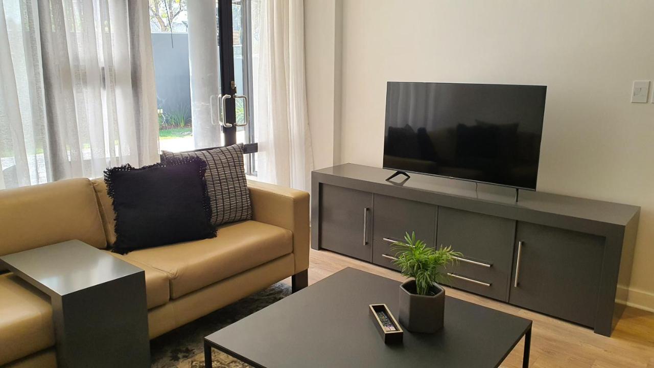 Zuri Residences At Ten Degrees Johannesburg Bagian luar foto