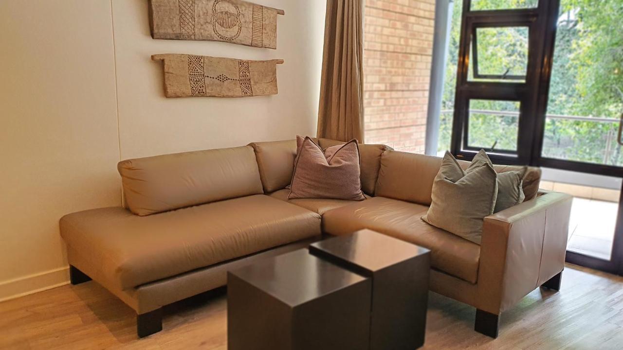 Zuri Residences At Ten Degrees Johannesburg Bagian luar foto