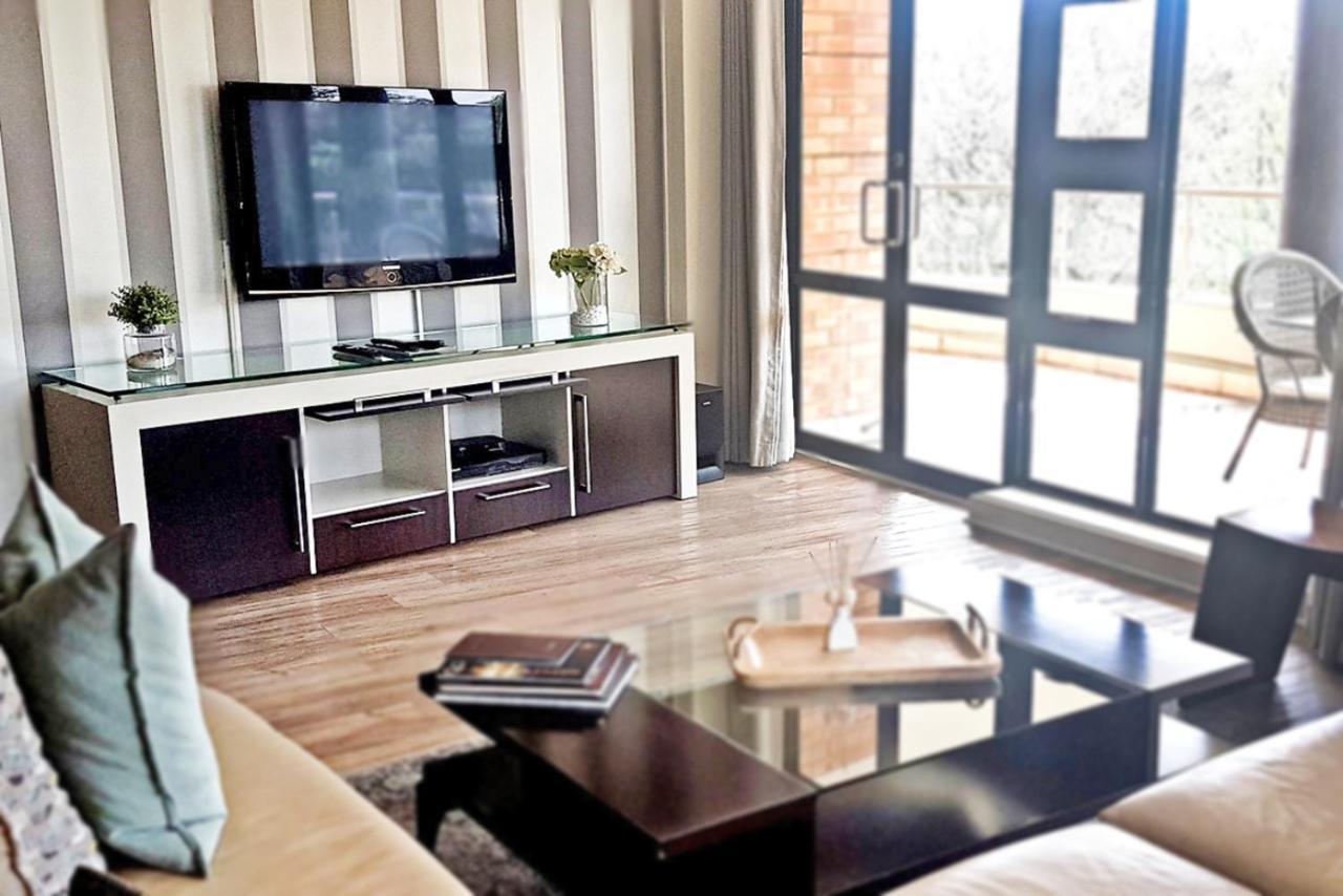 Zuri Residences At Ten Degrees Johannesburg Bagian luar foto